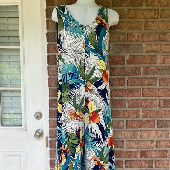 NWT Floral Dress Mini - Picture 6 of 6